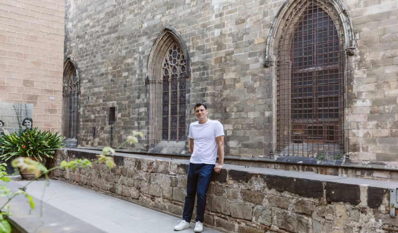 Nomadic Matt posing for a photo in Spain